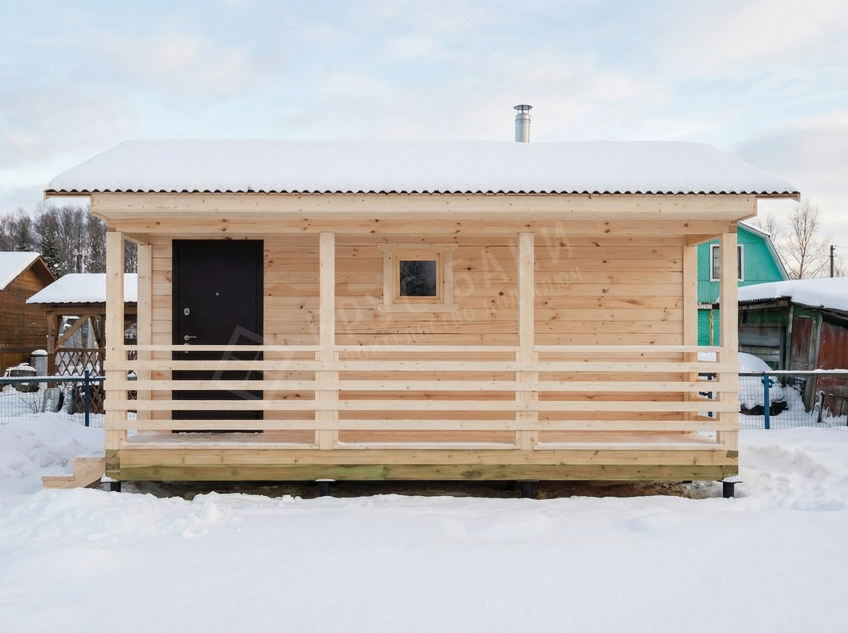 Баня из бруса с террасой