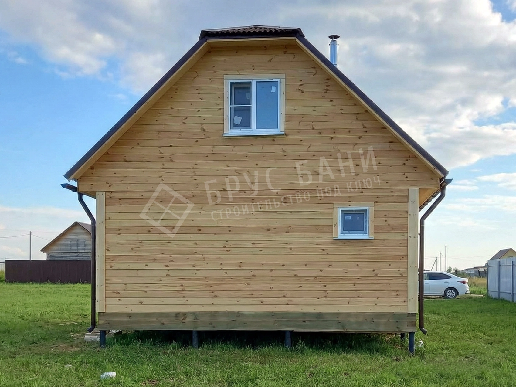 Баня из бруса с мансардой