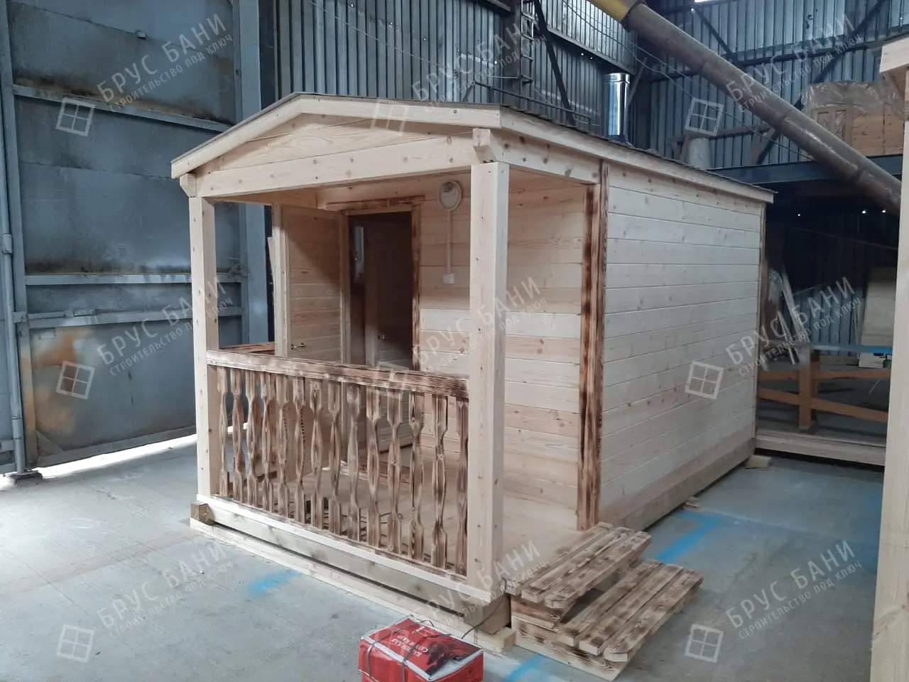 Мобильная баня с террасой