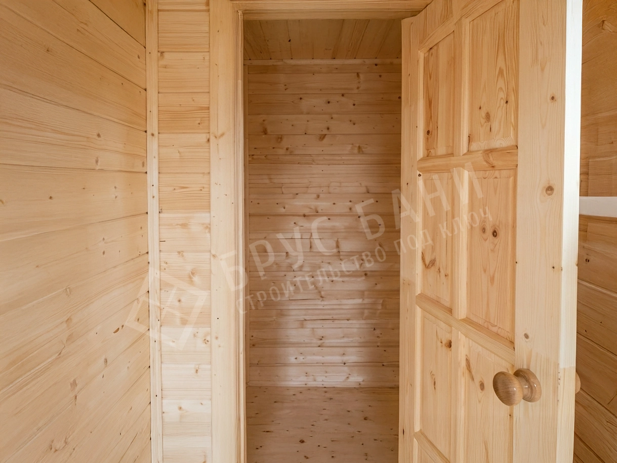 Двери в бане