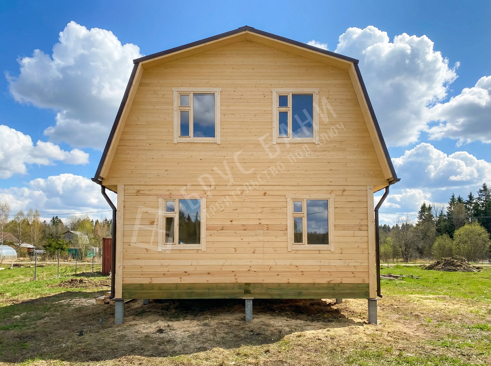 Дом из бруса с мансардой