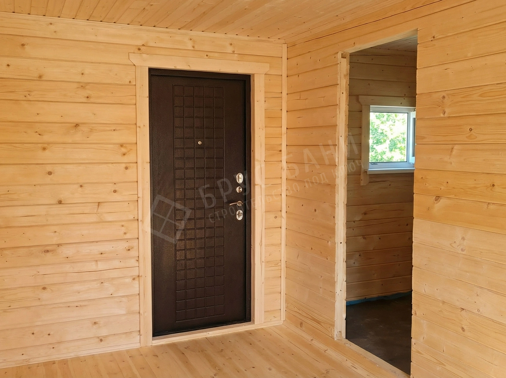 Двери в бане
