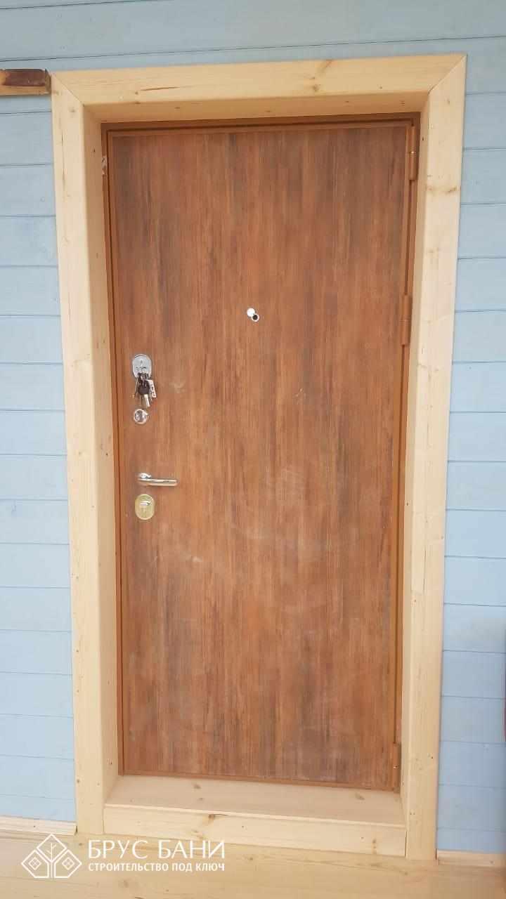 Дверь металлическая в бане