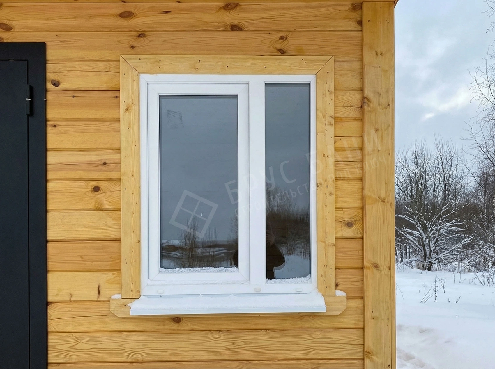 Окно ПВХ в бане