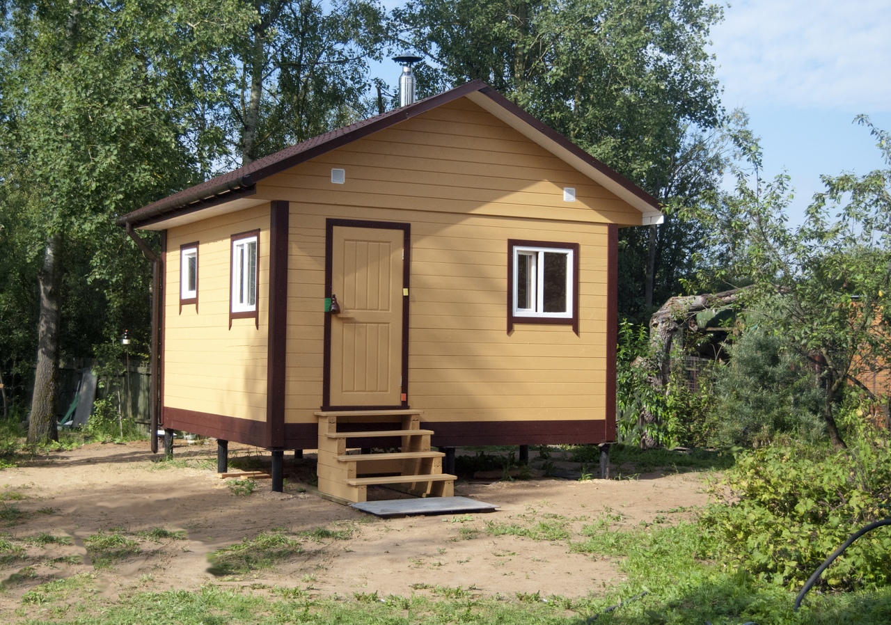 Строение c внутренний отделкой под ключ