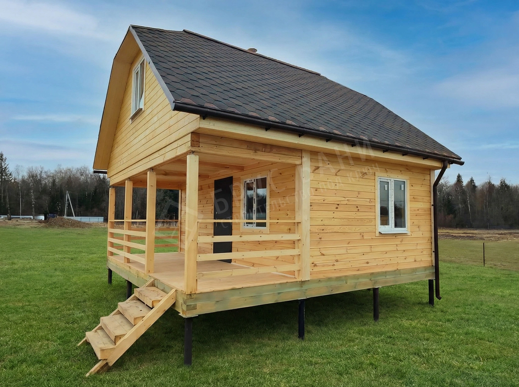 Баня из бруса с террасой