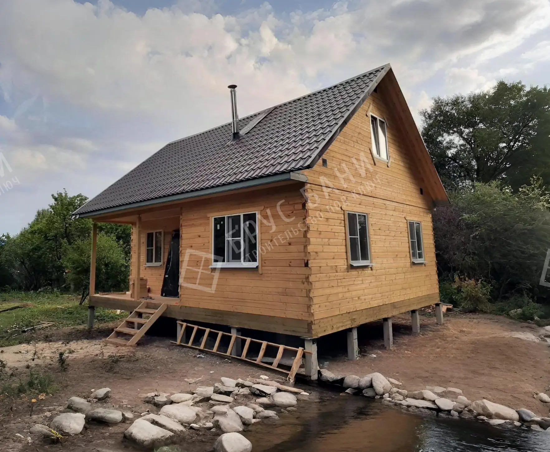 Дом из бруса с террасой