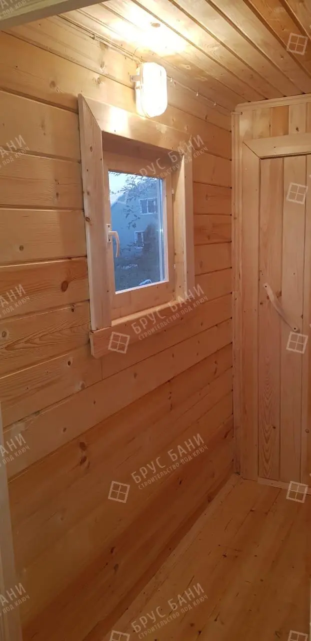 Окно в бане