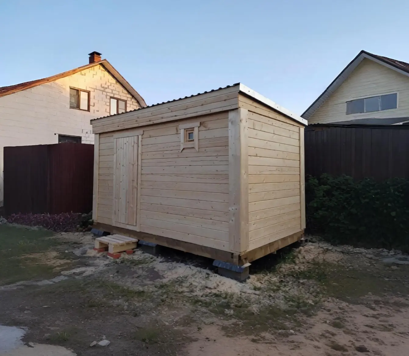 Мобильная баня 2.3х4