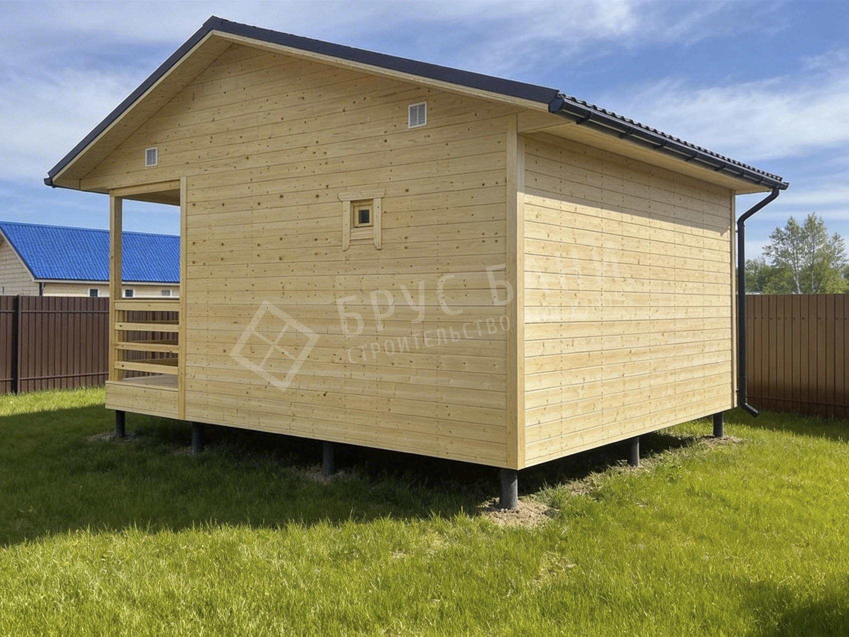 Вид бани сбоку