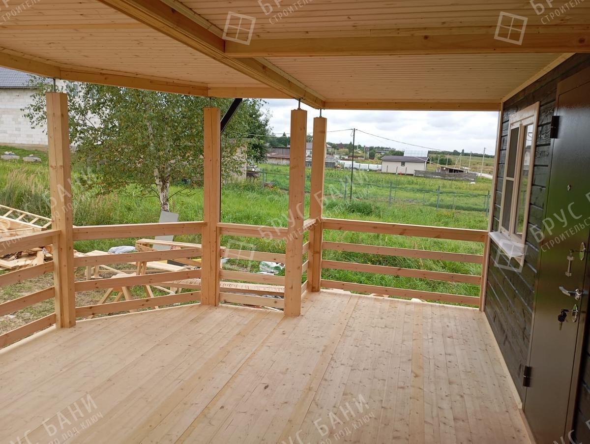 Терраса у бани из бруса 6х6