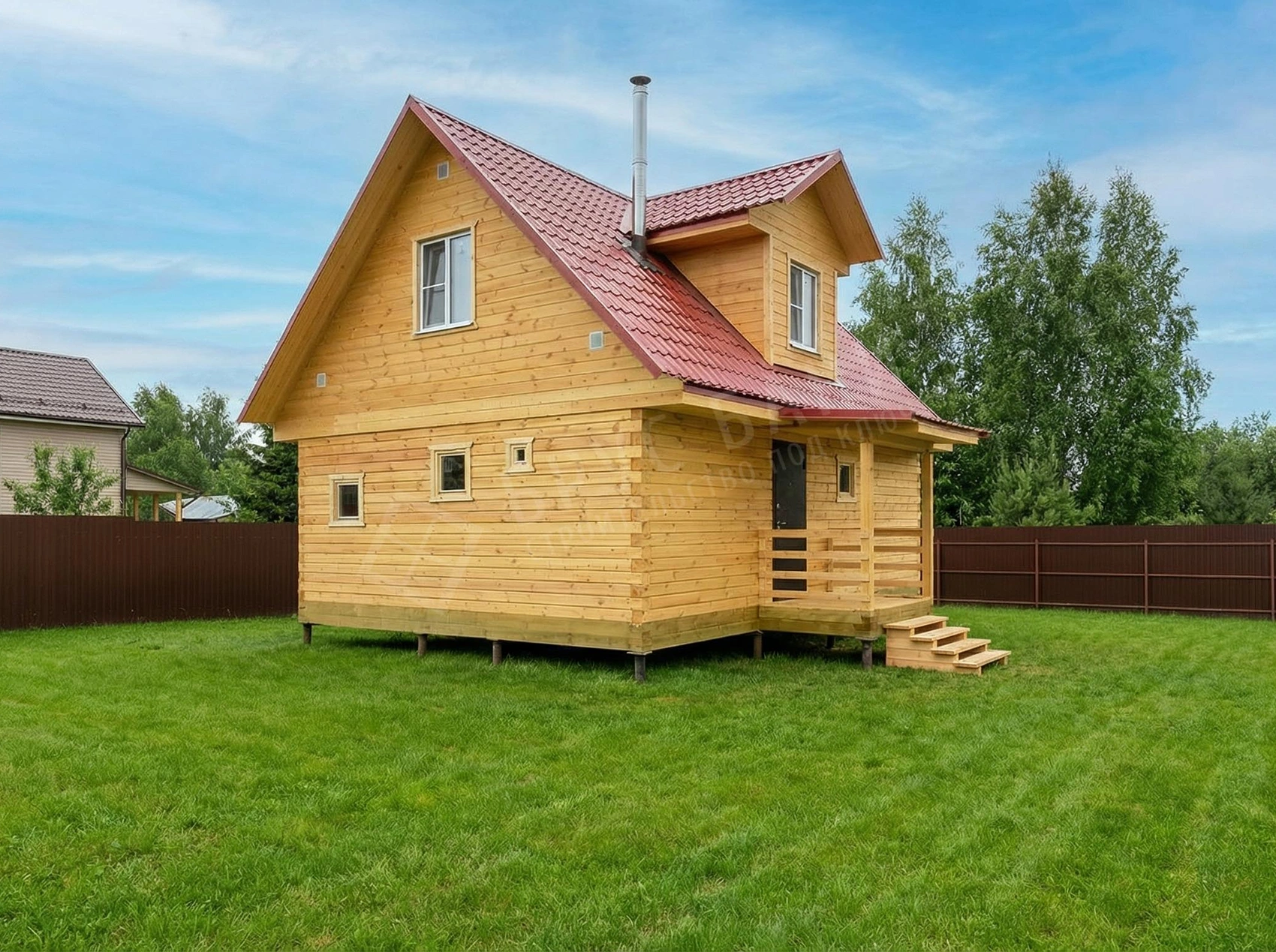 Баня из бруса с мансардой