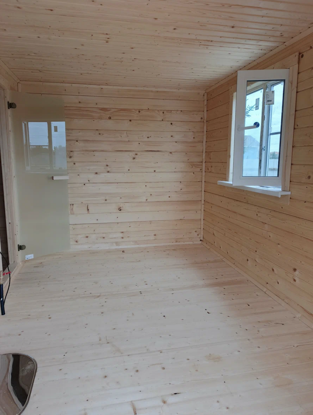 Внутренняя отделка в бане из бруса 4х5